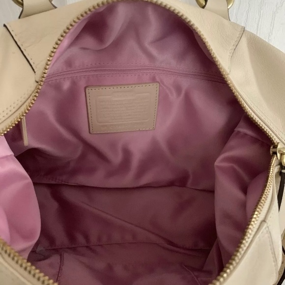 Coach purse - Picture 5 of 6